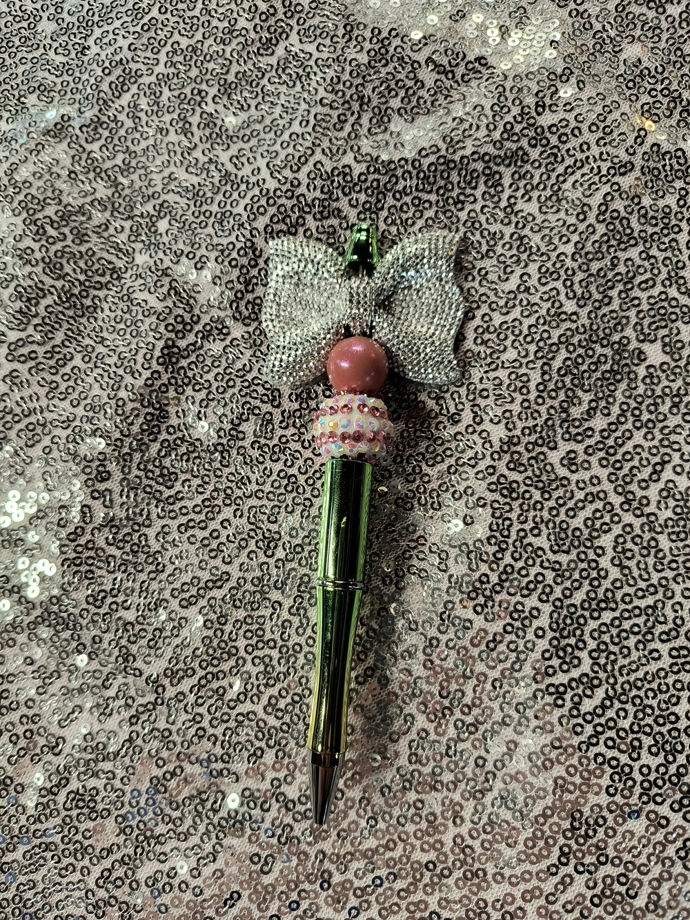 Sparkling Green & Pink Beaded Bow Pen